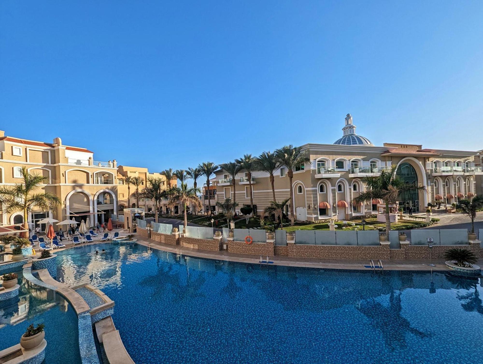 Kaisol Romance Resort Sahl Hasheesh - Adults Only Hurghada Ngoại thất bức ảnh The resort's main pool